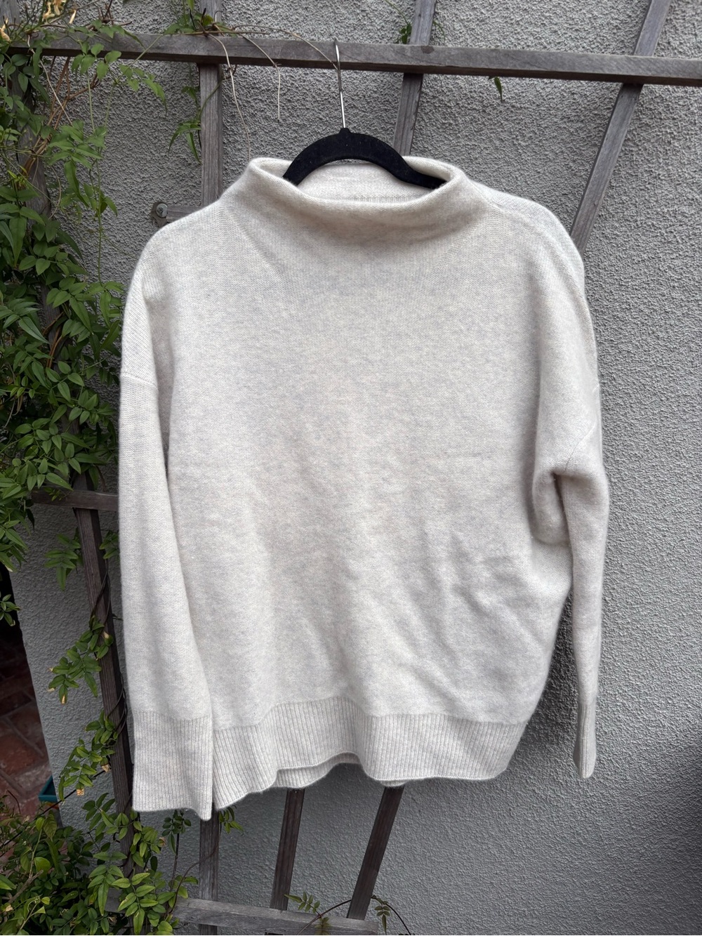 Vince Boiled Cashmere Funnel Neck Pullover in Marble Size small - Picture 8 of 11